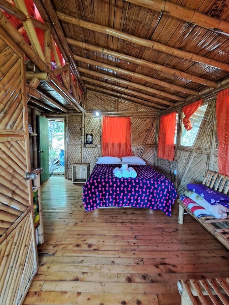Hotel Guatape Adrianas Bambu Ngoại thất bức ảnh