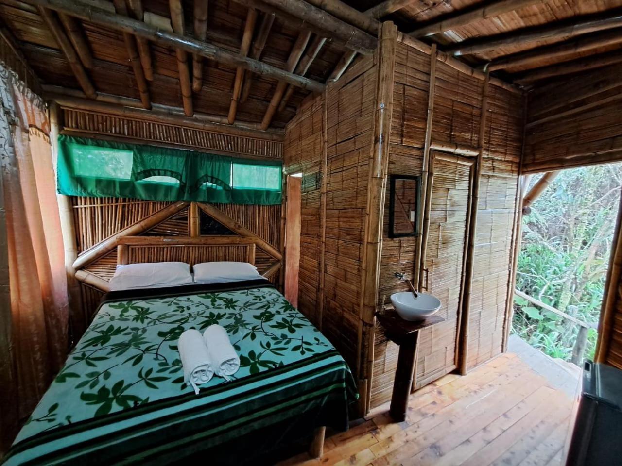 Hotel Guatape Adrianas Bambu Ngoại thất bức ảnh