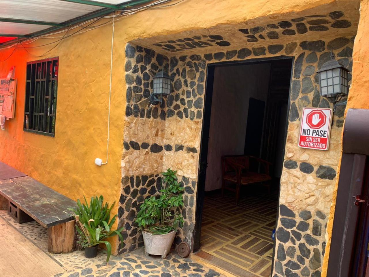 Hotel Guatape Adrianas Bambu Ngoại thất bức ảnh